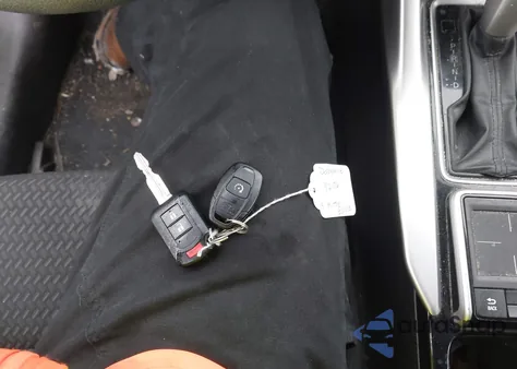 2018 Mitsubishi Eclipse Cross Le из США, поврежденный, VIN JA4AT4AAXJZ070638